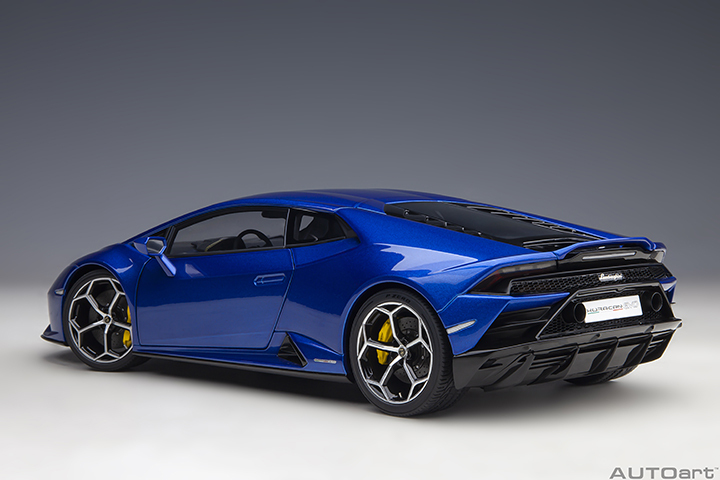 79212 1/18 LAMBORGHINI HURACAN EVO (BLU NETHUNS)