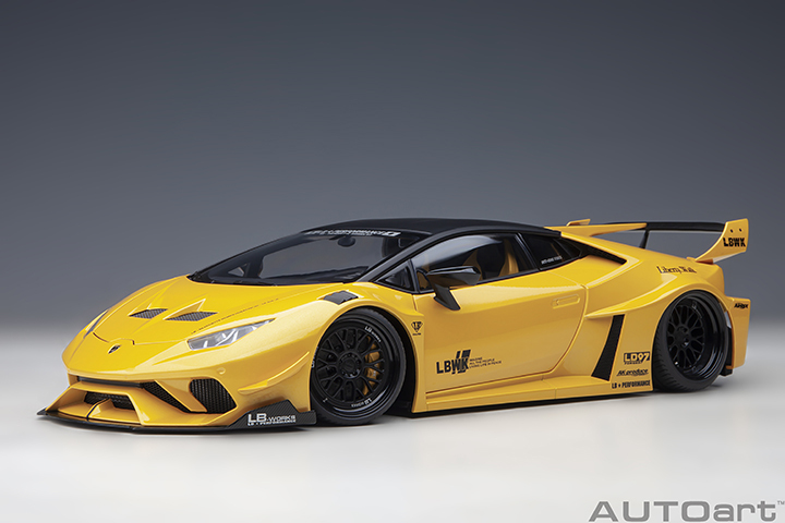 79127 1/18 LIBERTY WALK LB SILHOUETTE WORKS HURACAN GT (METALLIC YELLOW)