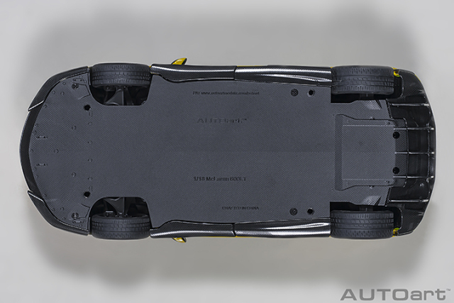 76082 1/18 McLAREN 600LT (SICILIAN YELLOW)