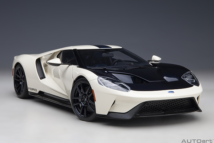 72926 1/18 FORD GT HERITAGE EDITION PROTOTYPE (WINBLEDON WHITE W/ ANTIMATTER BLUE)