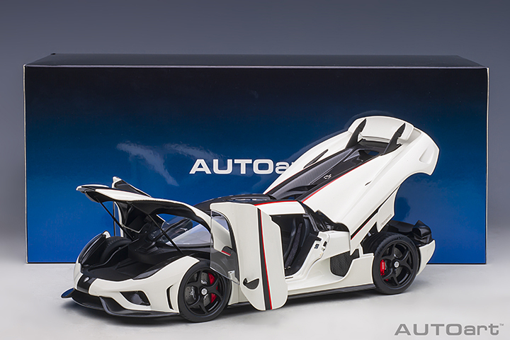 79027 1/18 KOENIGSEGG REGERA (WHITE/BLACK CARBON/RED ACCENTS)