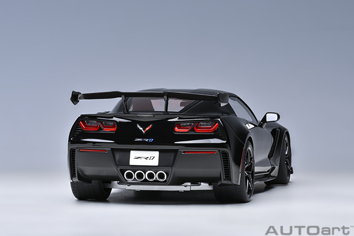 71276 1/18 CHEVROLET CORVETTE C7 ZR1 (GLOSS BLACK)