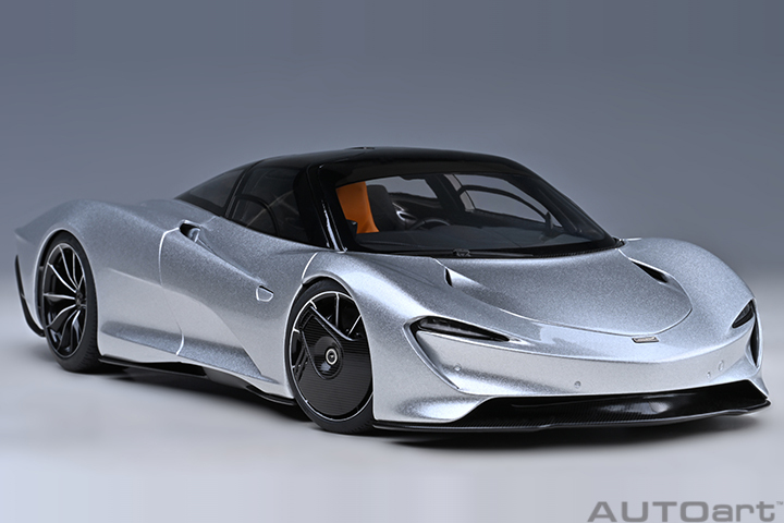 76090 1/18 McLAREN SPEEDTAIL (SUPERNOVA SILVER)