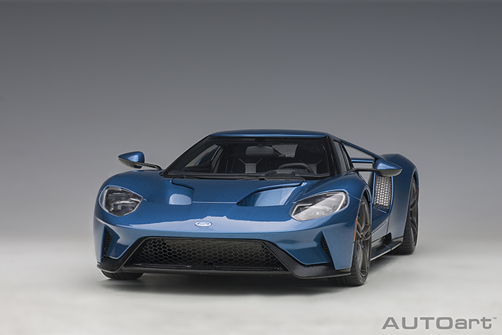 72942 1/18 FORD GT 2017 (LIQUID BLUE)