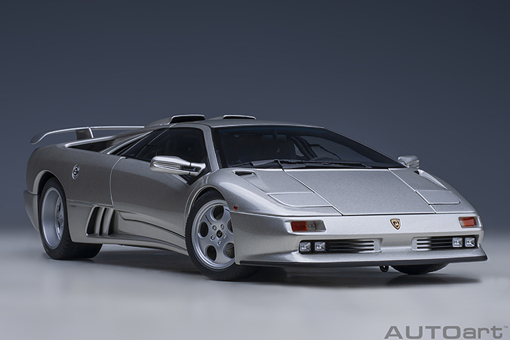 79143 1/18 LAMBORGHINI DIABLO SE30 JOTA (TITANIO/METALLIC SILVER)