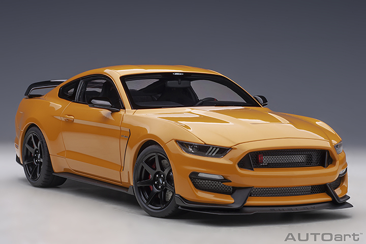 72929  1/18 FORD SHELBY GT-350R  (FURY ORANGE)