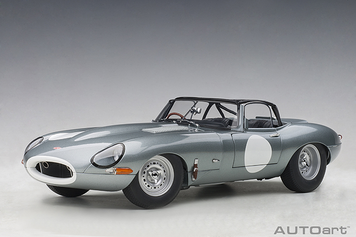 73646 1/18 JAGUAR LIGHTWEIGHT E-TYPE (SILVER)