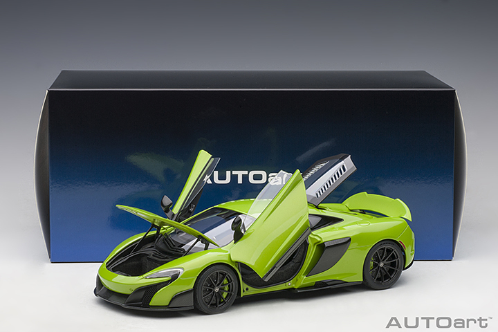 76049 1/18 McLAREN 675LT (NAPIER GREEN)