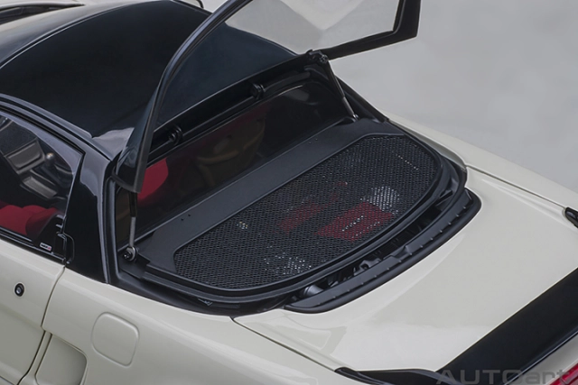 73219 1/18 HONDA NSX-R (NA2)(CHAMPIONSHIP WHITE)