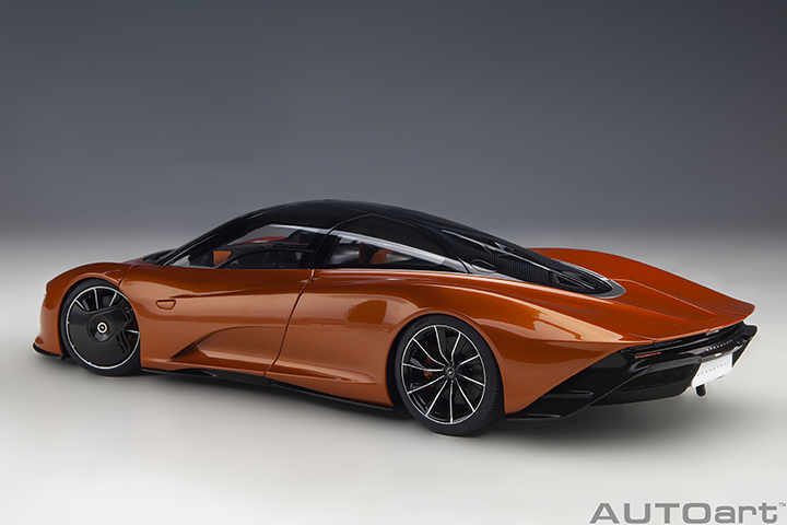 76088 1/18 McLAREN SPEEDTAIL(VOLCANO ORANGE)