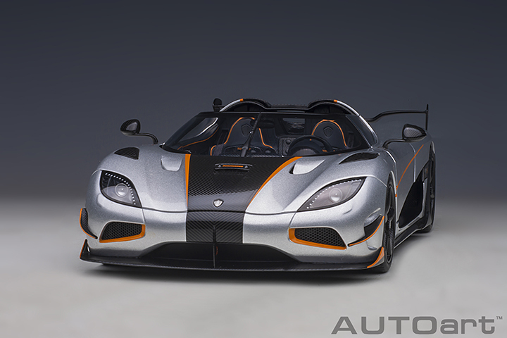 79024 1/18 KOENIGSEGG AGERA RS (MOON SILVER/CARBON BLACK/ORANGE ACCENTS)