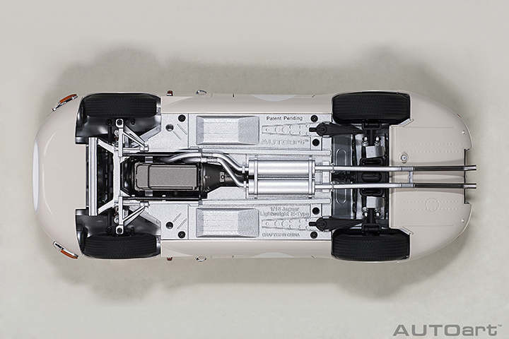 73649 1/18 JAGUAR LIGHTWEIGHT E-TYPE (WHITE)