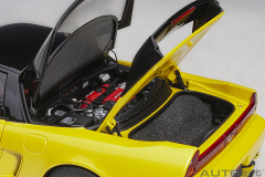 73214 1/18 HONDA NSX-R (NA2) (INDY YELLOW PEARL)
