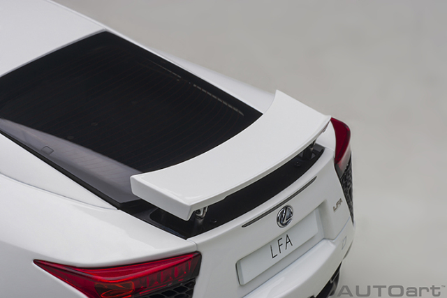 78850 1/18 LEXUS LFA (WHITEST WHITE)