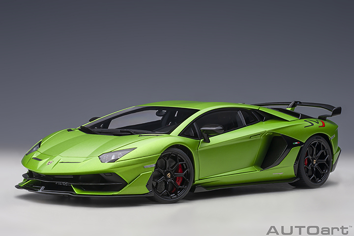 79178 1/18 LAMBORGHINI AVENTADOR SVJ  (VERDE ALCEO/MATT GREEN)