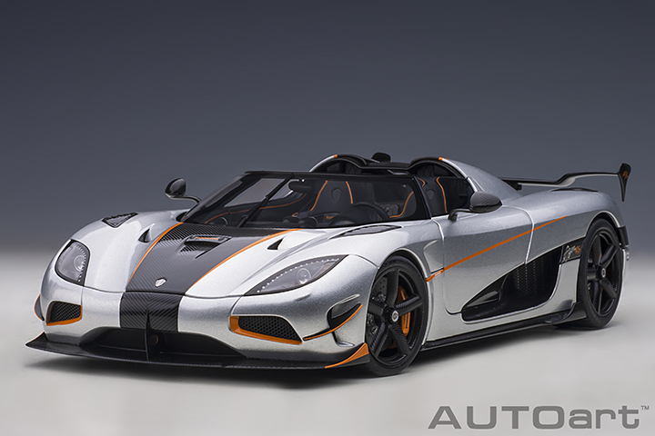 79024 1/18 KOENIGSEGG AGERA RS (MOON SILVER/CARBON BLACK/ORANGE ACCENTS)