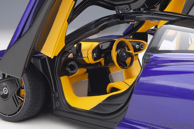 76089 1/18 McLAREN SPEEDTAIL (LANTANA PURPLE)