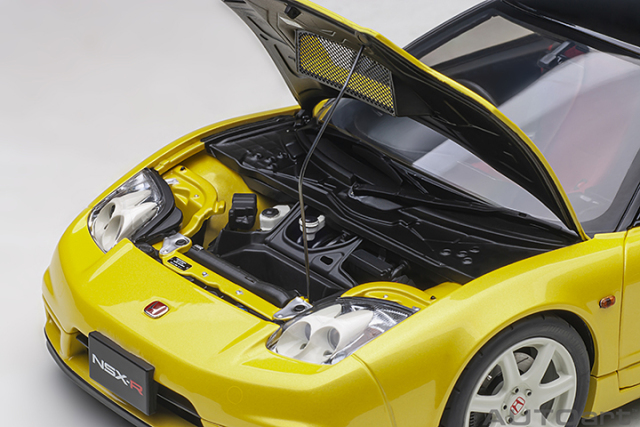 73214 1/18 HONDA NSX-R (NA2) (INDY YELLOW PEARL)