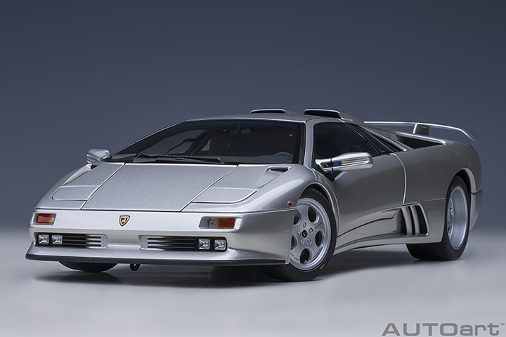 79143 1/18 LAMBORGHINI DIABLO SE30 JOTA (TITANIO/METALLIC SILVER)