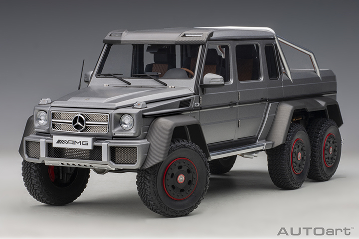 76308 1/18 MERCEDES-BENZ G63 AMG 6x6 (DESIGNO PLATINUM MAGNO)