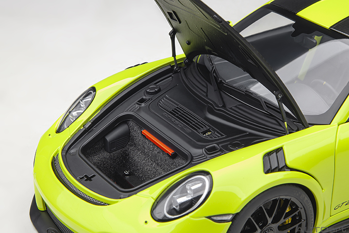 78187 1/18 PORSCHE 911 (991.2) GT2 RS WEISSACH PACKAGE (ACID GREEN)