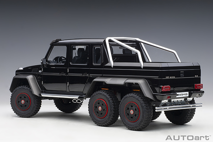 76306 1/18 MERCEDES-BENZ G63 AMG 6x6 (GLOSS BLACK亮光黑)