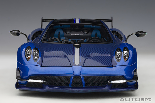 78277 1/18 PAGANI HUAYRA BC (BLU FRANCIA/CARBON)