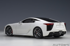 78851 1/18 LEXUS LFA (WHITEST WHITE/CARBON BLACK)