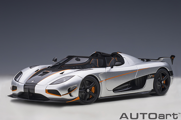 79024 1/18 KOENIGSEGG AGERA RS (MOON SILVER/CARBON BLACK/ORANGE ACCENTS)