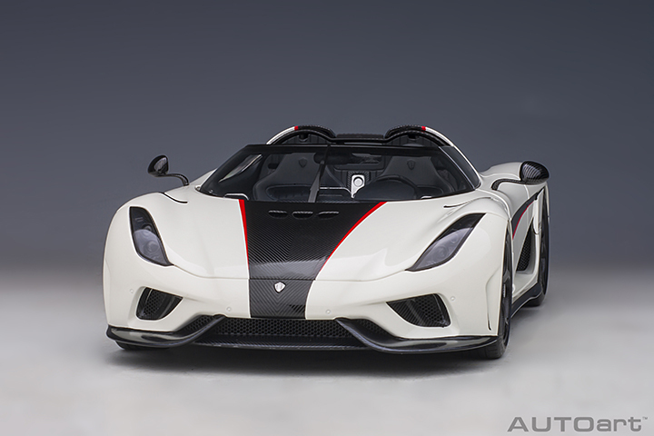 79027 1/18 KOENIGSEGG REGERA (WHITE/BLACK CARBON/RED ACCENTS)