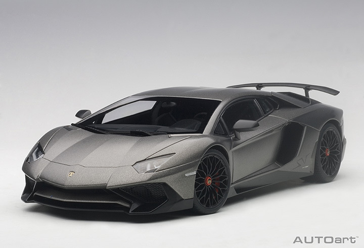 74554 1/18 LAMBORGHINI AVENTADOR LP750-4 SV (GRIGIO TITANS/MATT GREY)