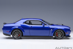 71772 1/18 DODGE CHALLENGER R/T SCAT PACK WIDEBODY 2022 (INDIGO BLUE)