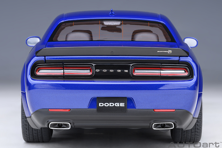 71772 1/18 DODGE CHALLENGER R/T SCAT PACK WIDEBODY 2022 (INDIGO BLUE)