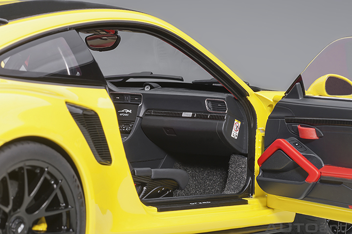 78172 1/18 PORSCHE 911 (991.2) GT2 RS WEISSACH PACKAGE ( RACING YELLOW )