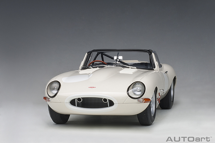 73649 1/18 JAGUAR LIGHTWEIGHT E-TYPE (WHITE)