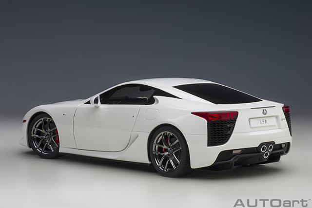 78850 1/18 LEXUS LFA (WHITEST WHITE)