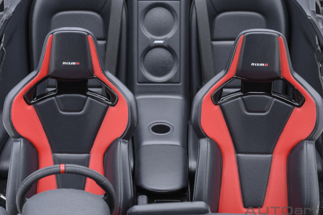 77504 1/18 NISSAN GT-R (R35) NISMO 2022 SPECIAL EDITION (METEOR FLAKE BLACK PEARL)