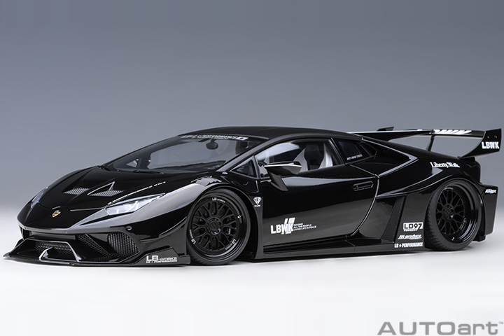 79129 1/18 LIBERTY WALK LB SILHOUETTE WORKS HURACAN GT (BLACK)