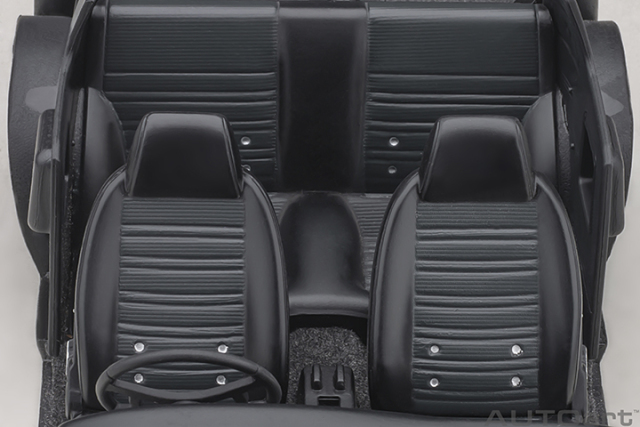 78767 1/18 TOYOTA CELICA LIFTBACK 2000GT (RA25) 1973 (TURQUOISE BLUE METALLIC)