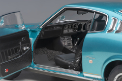 78767 1/18 TOYOTA CELICA LIFTBACK 2000GT (RA25) 1973 (TURQUOISE BLUE METALLIC)