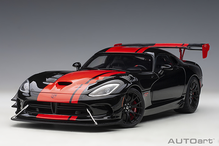 71732 1/18 DODGE VIPER 1:28 EDITION ACR 2017 (BLACK W/ RED STRIPES)