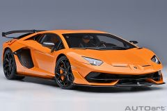 79218 1/18 LAMBORGHINI AVENTADOR SVJ (ARANCIO ATLAS/PEARL ORANGE)