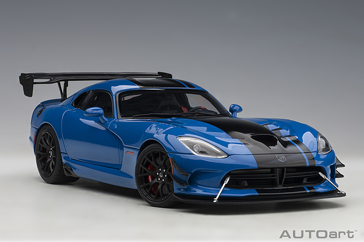 71734 1/18 DODGE VIPER ACR 2017 (COMPETITION BLUE W/ BLACK STRIPES)