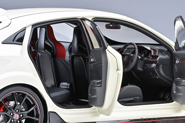 73220 1/18 HONDA CIVIC TYPE R (FK8) 2021 (CHAMPIONSHIP WHITE)