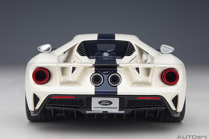 72926 1/18 FORD GT HERITAGE EDITION PROTOTYPE (WINBLEDON WHITE W/ ANTIMATTER BLUE)