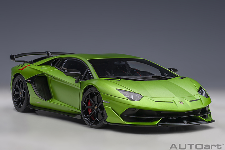 79178 1/18 LAMBORGHINI AVENTADOR SVJ  (VERDE ALCEO/MATT GREEN)