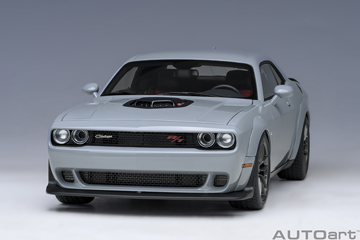 71774 1/18 DODGE CHALLENGER R/T SCAT PACK WIDEBODY 2022 (SMOKE SHOW)