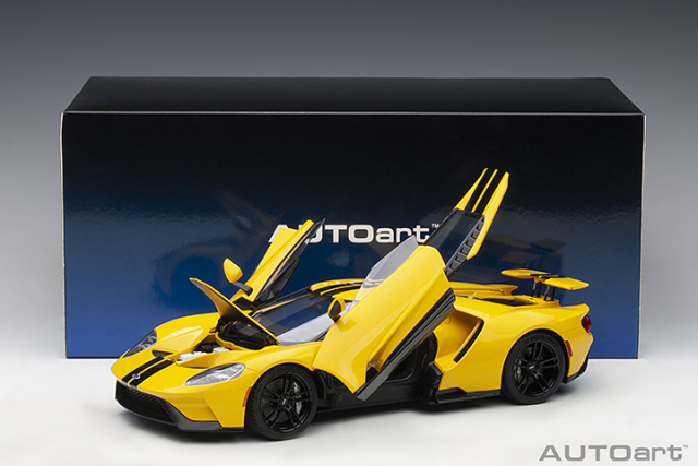 72944 1/18 FORD GT 2017 (TRIPLE YELLOW/BLACK STRIPES)