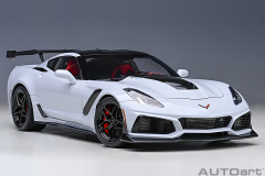 71277 1/18 CHEVROLET CORVETTE C7 ZR1 (CERAMIC MATRIX GREY METALLIC)