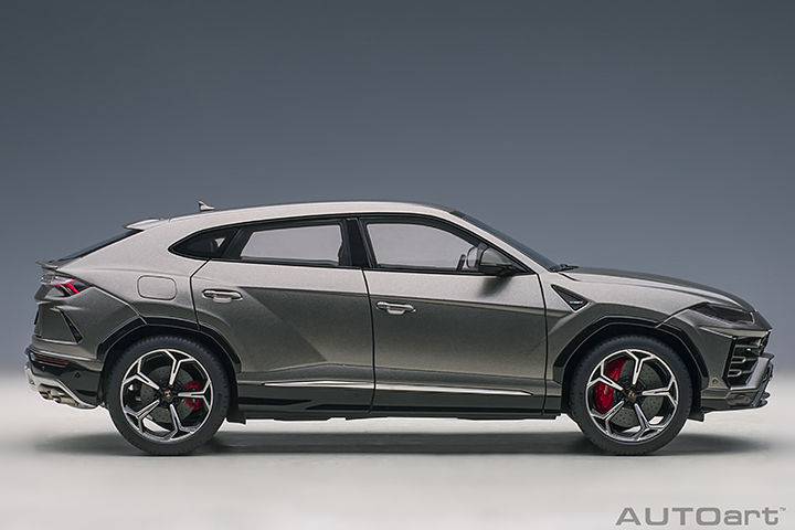 79164 1/18 LAMBORGHINI URUS (GRIGIO LYNX/METALLIC GREY)